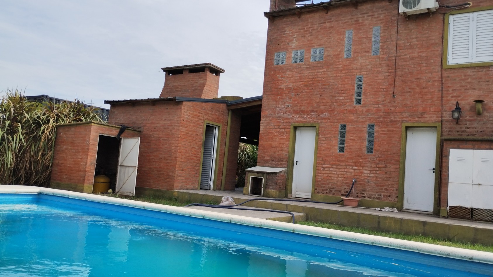 Hermosa casa con Piscina en Ruta 1m km 11.7 (portal del leyes)