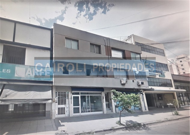 Local en Plena Av. Rivadavia