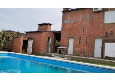 Hermosa casa con Piscina en Ruta 1m km 11.7 (portal del leyes)